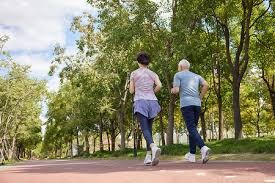 哪支球队不是靠强力外援取得好成绩，尤其是强力小外援，同曦如果没有实力引进好的外援，抓紧时间全华班出战，也能锻炼一下年轻球员，现在这两个外援都没有国内球员发挥好，悲哀啊