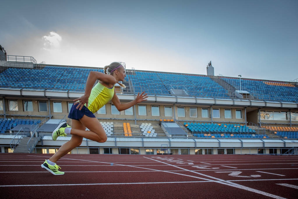 [中超]三轮不胜 上海申花让出榜首位置